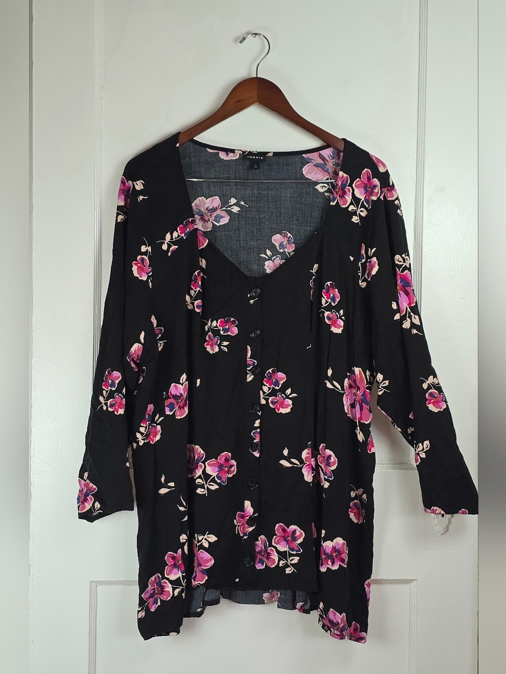 Torrid Black and Pink Floral Flowy Boho Tunic Blouse 3X